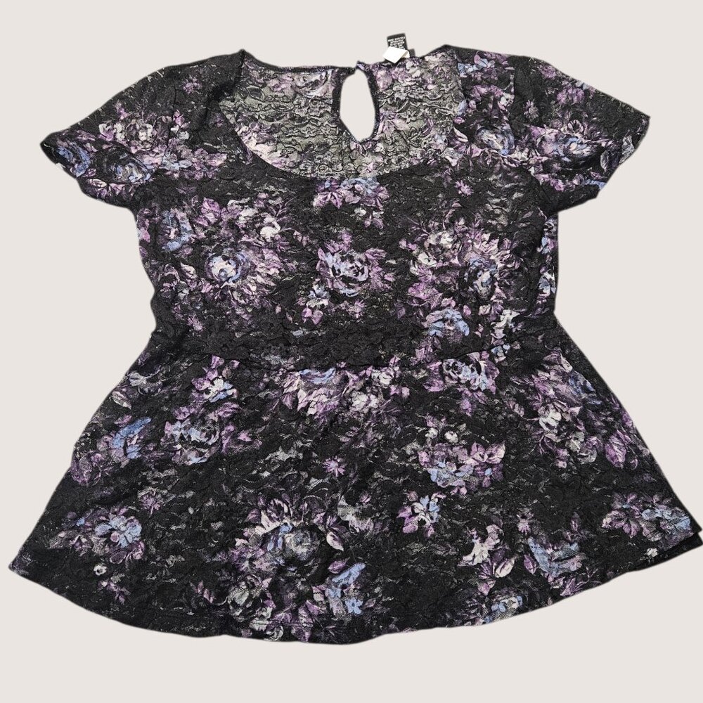 Sheer Stretch Lace Top